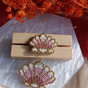 Broche coquillage tissée en perle miyuki petit modèle rose 2