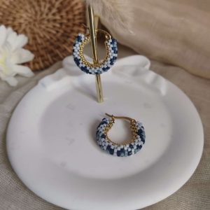 créoles SAVANAH léopard tissées en perles miyuki trio bleu